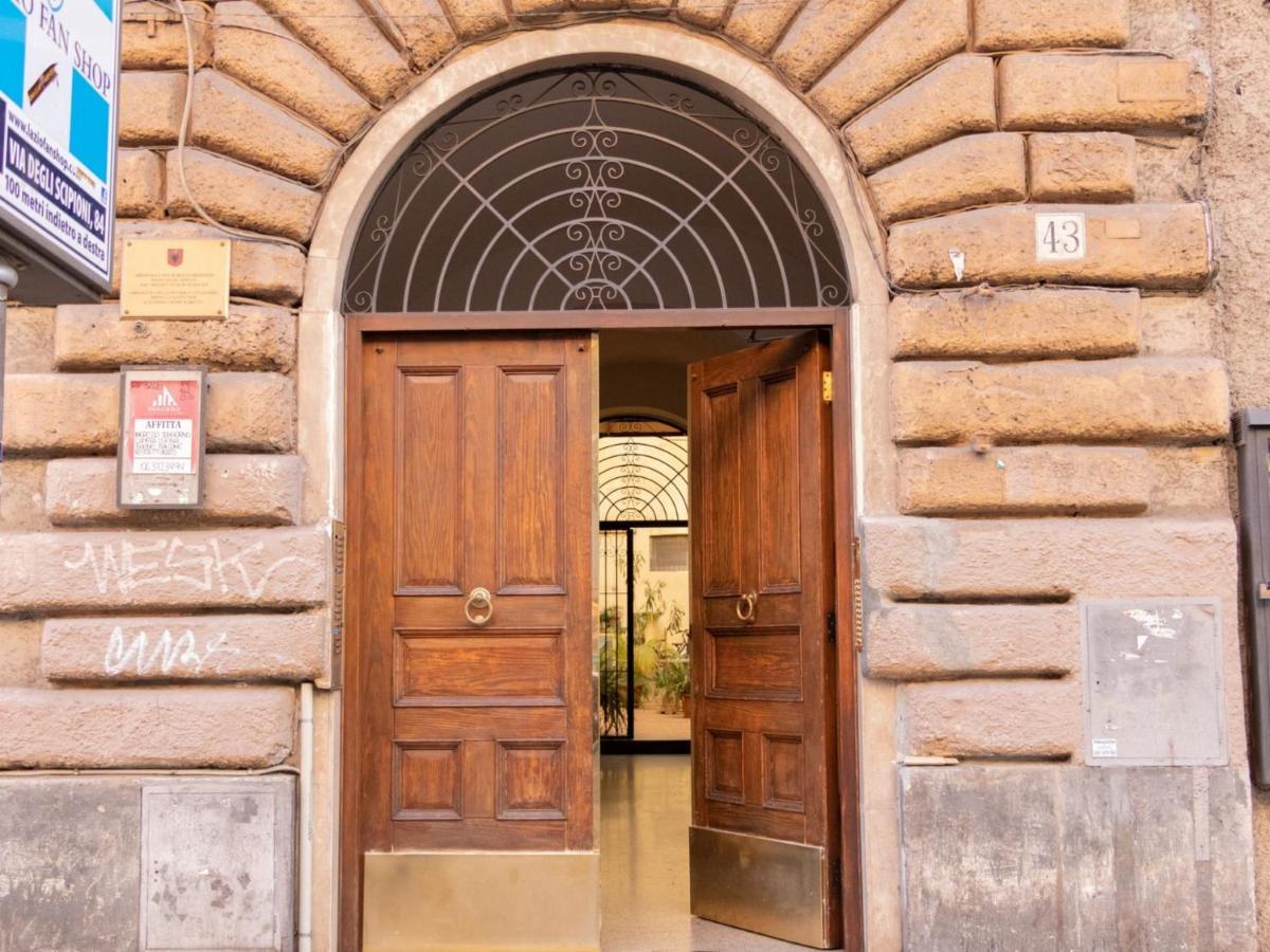The Best Rent - Elegant Two-Bedroom Apartment Close To Saint Peter'S Basilica Róma Kültér fotó